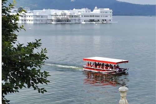 Beautiful Lake Pichola view from The Red Pier by Downtown Udaipur restaurant.